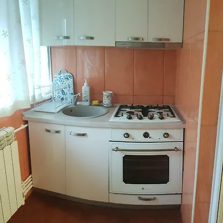 Apartament Irina Lägenhet